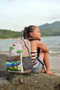 Detský batoh Hugger Let´s Go! - Large Safari