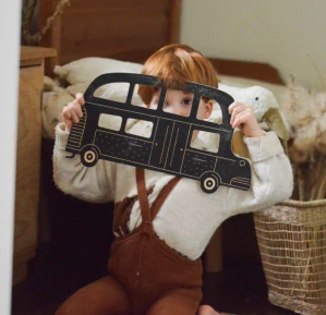 Veľký drevený autobus - hračka a tabuľka 2v1