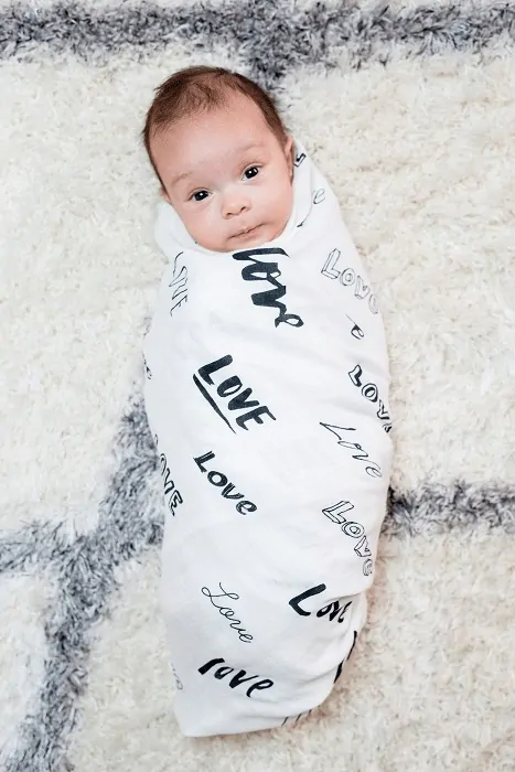 Bambusová plienka / zavinovačka Lulujo - Love 120x120 cm