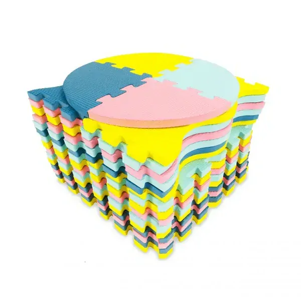 Penová podložka na zem s mantinely - 121 x 121 cm 