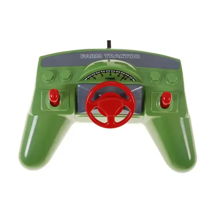 RC Traktor so zeleným prívesom, v mierke 1:28 