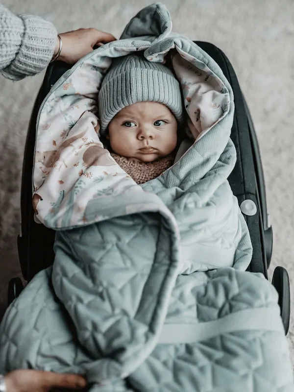 La Millou - Zavinovacia deka do autosedačky Magic owl/Velvet smoke mint