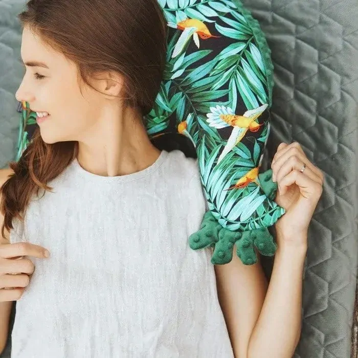 La Millou - Luxusný multifunkčný vankúš Grandma Dana's Hen - Papagayo/Khaki